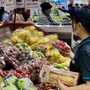 Tiểu thương lý giải mận hậu chưa vào vụ cao điểm nhưng giá siêu rẻ, sập sàn chỉ vài nghìn đồng/kg