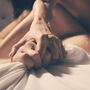Không thể gần gũi vợ vì “thấy tội lỗi” sau một lần massage trá hình