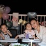 Phương Oanh cười rạng rỡ và bình yên bên cặp song sinh