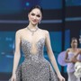 Hoa hậu Hương Giang gây chú ý