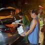 Buôn bán hàng cấm, đôi nam nữ bị khởi tố