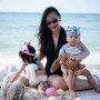 Phương Oanh diện bikini thoải mái chia sẻ khoảnh khắc rạng rỡ bên 2 con