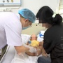 Bé trai bất ngờ phát hiện ung thư hiếm gặp: Trẻ có dấu hiệu này, phụ huynh tuyệt đối không chủ quan