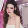 Á hậu Tú Anh xinh như búp bê
