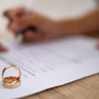 Tưởng tiền bạc là tất cả, nữ đại gia nhận bài học đắt giá khi bị chồng bỏ ở tuổi trung niên