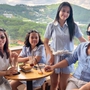 Hồng Đăng gây chú ý khi đưa vợ con du lịch xuyên Việt 21 ngày