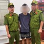 Hà Nội: Tạm giữ quái xế 18 tuổi cùng xe máy trong vụ mang hung khí gây rối tại phường Phú Diễn