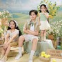 Hình ảnh 3 người con đẹp như tranh vẽ của nhà Khánh Thi - Phan Hiển