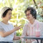 Tôi có lương hưu, em họ không có đồng nào nhưng người an nhàn lại là em ấy