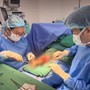 Suýt mất cả chân sau tai nạn giao thông, cô gái 21 tuổi được cứu bằng kỹ thuật lấy da từ da đầu