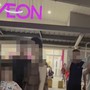 Thông tin mới nhất vụ 2 thanh niên "khám xét" khách hàng ở Aeon Mall Long Biên
