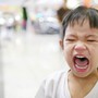 Tưởng là yêu con, nhiều cha mẹ đang làm hại con mỗi ngày vì thói quen này