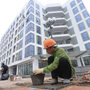 Chỉ 6 tháng đầu năm, Hà Nội đồng loạt khởi công 5 tuyến đường sắt đô thị, 107 dự án NƠXH và mạnh tay xử lý 5 điểm nghẽn lớn