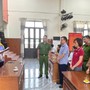 Ninh Bình: Bắt cựu chủ tịch xã và 3 thuộc cấp gây thất thoát hơn 1,4 tỷ đồng ngân sách