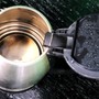 Mẹo nhỏ loại bỏ mảng cặn 'cứng đầu' dưới đáy ấm siêu tốc hiệu quả và cách hạn chế cặn bám trở lại