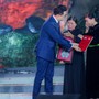 MC Hạnh Phúc, Khánh Vy nghẹn ngào khi dẫn cầu truyền hình 'Sao sáng dẫn đường'