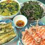 Mâm cơm gia đình nấu vội sau giờ tan ca gây chú ý