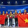 Từng ‘nộp giấy trắng’, nam sinh giành Huy chương Bạc Olympic Toán quốc tế