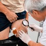 Người đàn ông Hà Nội phát hiện ấu trùng sán nhái dài 7cm ở đùi từ nguyên nhân không ngờ