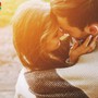 4 cử chỉ nhỏ giúp vợ chồng càng sống lâu càng yêu nhau, không cần lời ngọt ngào