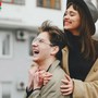 Không cần nói 'em yêu anh', phụ nữ có tình cảm thường vô thức có 3 hành động này 