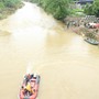 Cận cảnh cuộc tìm kiếm 3 người mất tích sau vụ lật thuyền ở Thái Nguyên