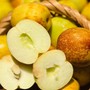 Tiểu thương chỉ cách chọn hồng táo chín già, ngọt thơm, ăn một lần là nhớ mãi