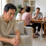 Gánh nặng làm anh cả gần 40 năm, tôi quyết buông tay: Các em lập tức nổi giận, chỉ trích