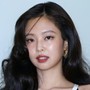 Jennie, Lisa, Olivia Rodrigo gợi ý kiểu tóc tự nhiên mà trông vẫn sang chảnh