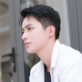 'Nam thần' Y Hà Nội gây sốt: IELTS 8.0, chọn ngành ung thư, từng muốn bỏ học