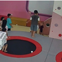 Bé trai 8 tuổi bị người phụ nữ đánh ngay trong khu vui chơi ở Tuyên Quang