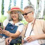 Nghỉ hưu rồi mới thấm: Muốn về già sống yên ổn, nhớ kỹ '3 không bận, 3 không nói, 3 không giúp'