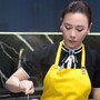 Vào bếp ngày mưa, Phương Oanh trổ tài món 'tưởng không dễ mà dễ không tưởng'