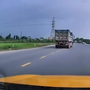 Xi-nhan “nửa chừng”, tài xế xe tải bị phạt và trừ điểm giấy phép lái xe