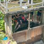 Hà Nội: Đã tìm thấy thi thể nam sinh viên năm nhất bị nước cuốn xuống cống mất tích