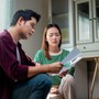 Vợ chỉ cho giữ 3 triệu đồng/tháng, tôi phải làm 2 'bảng lương' để có tiền cà phê